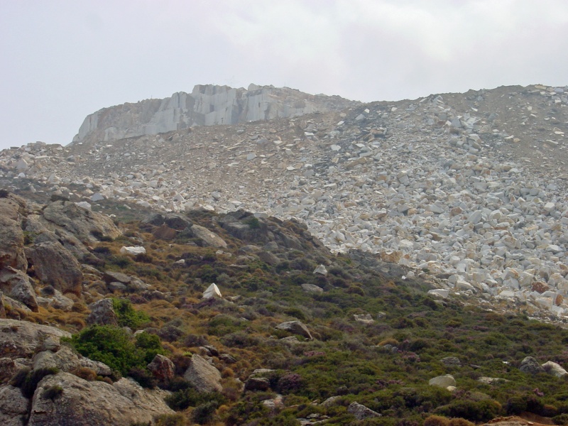 Naxos Marmorbruch 1.JPG - Photos of Cyclades, Greece in September 2002